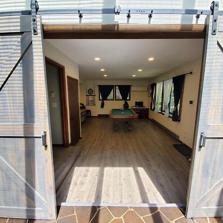 Walk To Pool & Beach - Spacious Gateway, Hot Tub, Game Room Pocono Country Place Bagian luar foto