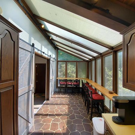 Walk To Pool & Beach - Spacious Gateway, Hot Tub, Game Room Pocono Country Place Bagian luar foto