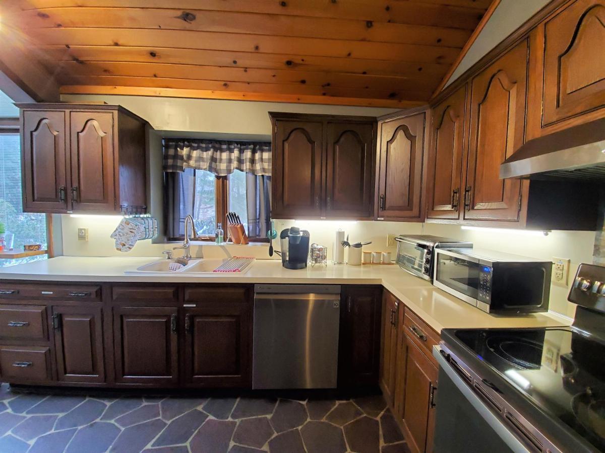 Walk To Pool & Beach - Spacious Gateway, Hot Tub, Game Room Pocono Country Place Bagian luar foto