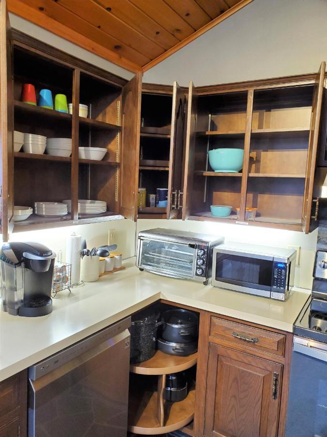 Walk To Pool & Beach - Spacious Gateway, Hot Tub, Game Room Pocono Country Place Bagian luar foto