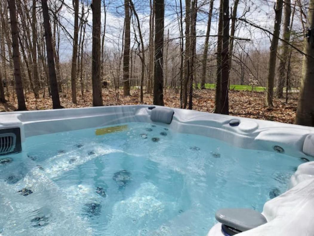 Walk To Pool & Beach - Spacious Gateway, Hot Tub, Game Room Pocono Country Place Bagian luar foto