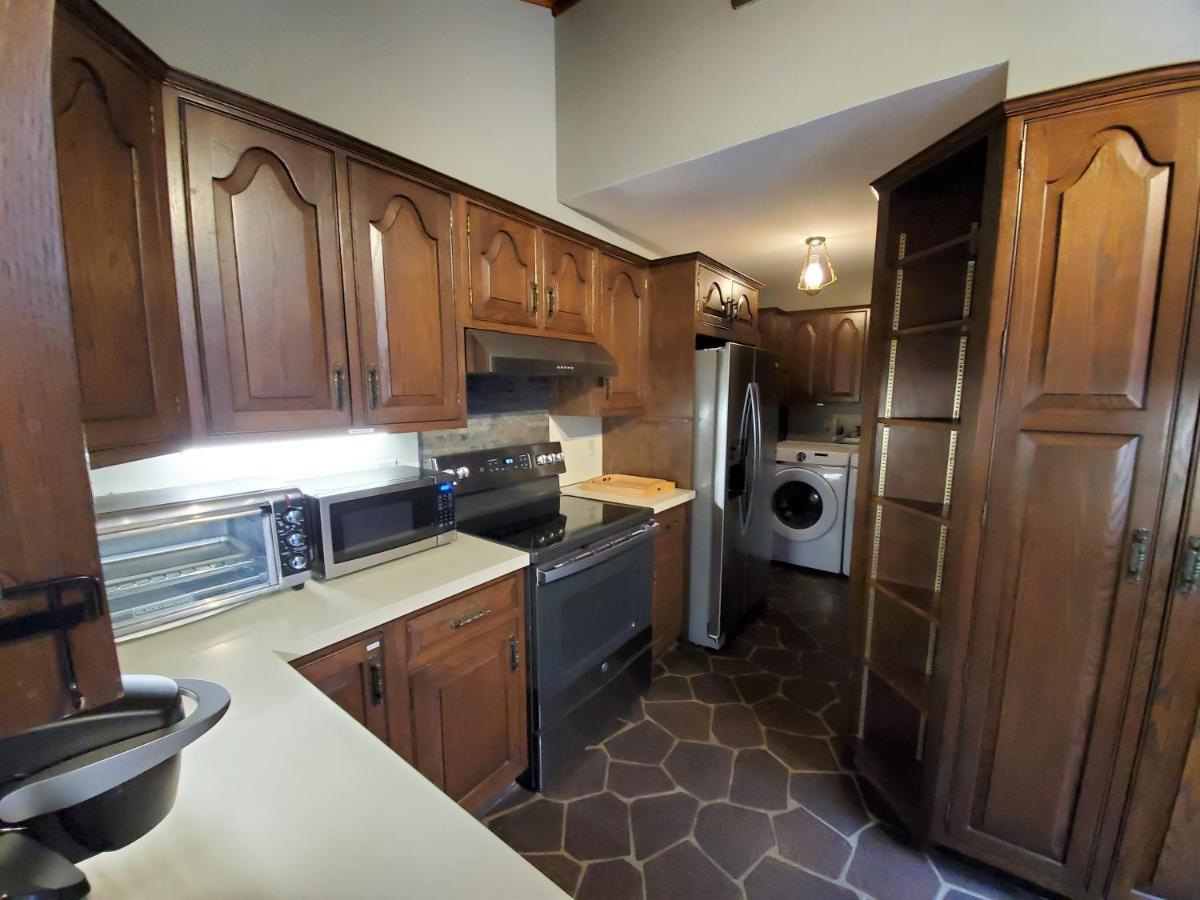 Walk To Pool & Beach - Spacious Gateway, Hot Tub, Game Room Pocono Country Place Bagian luar foto